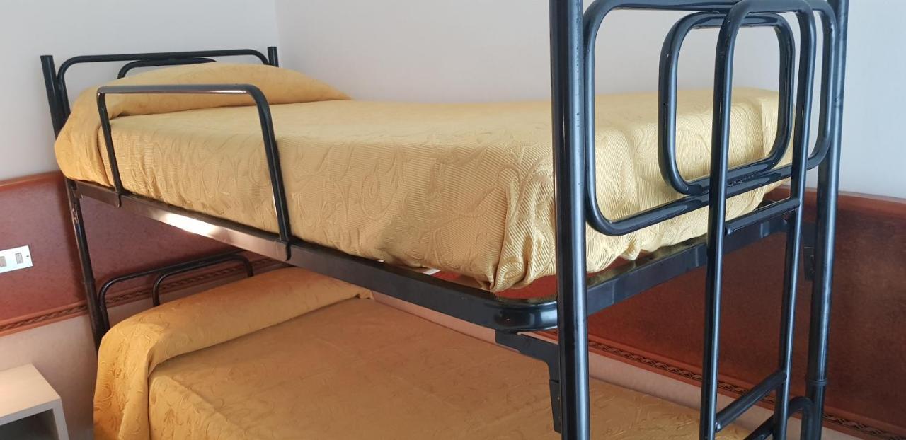 Hotel Monaco - Parcheggio Incluso Min 2 Gg Milano Marittima Ngoại thất bức ảnh