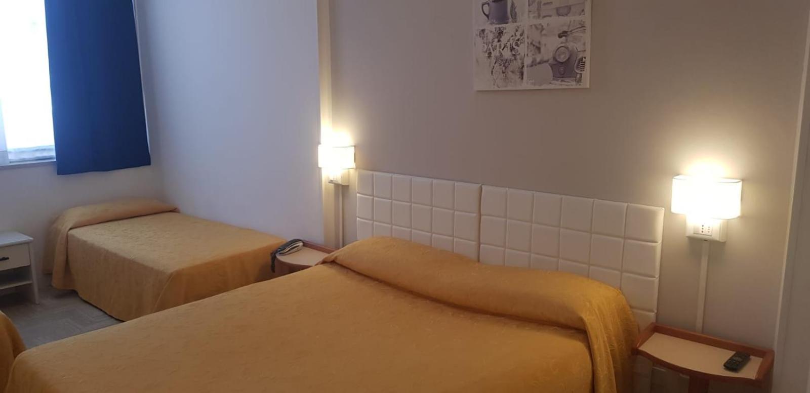 Hotel Monaco - Parcheggio Incluso Min 2 Gg Milano Marittima Phòng bức ảnh